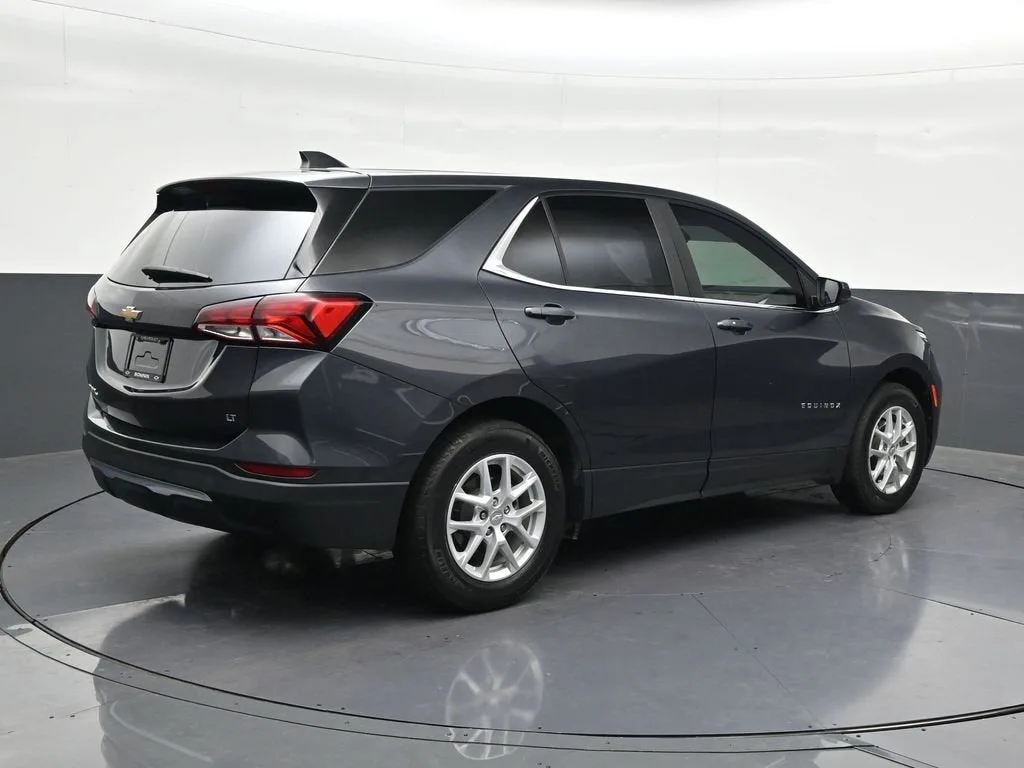 2023 Chevrolet Equinox LT photo 5