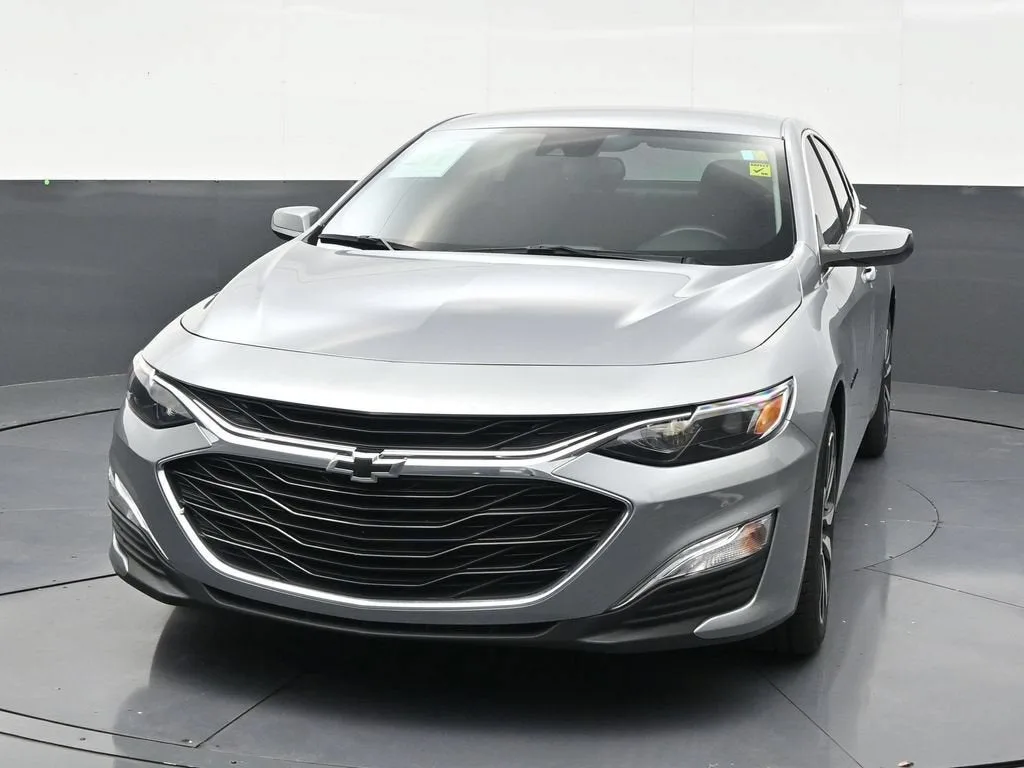 2024 Chevrolet Malibu RS photo 8