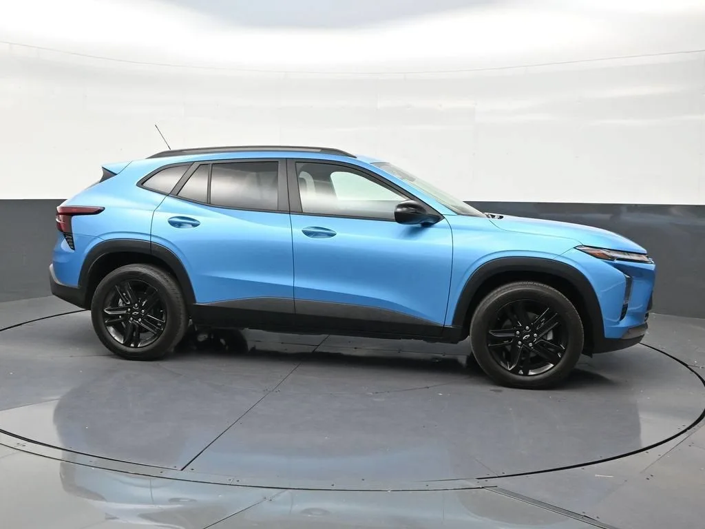2025 Chevrolet Trax ACTIV photo 6