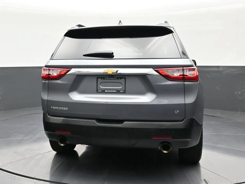 2021 Chevrolet Traverse LT Cloth photo 4