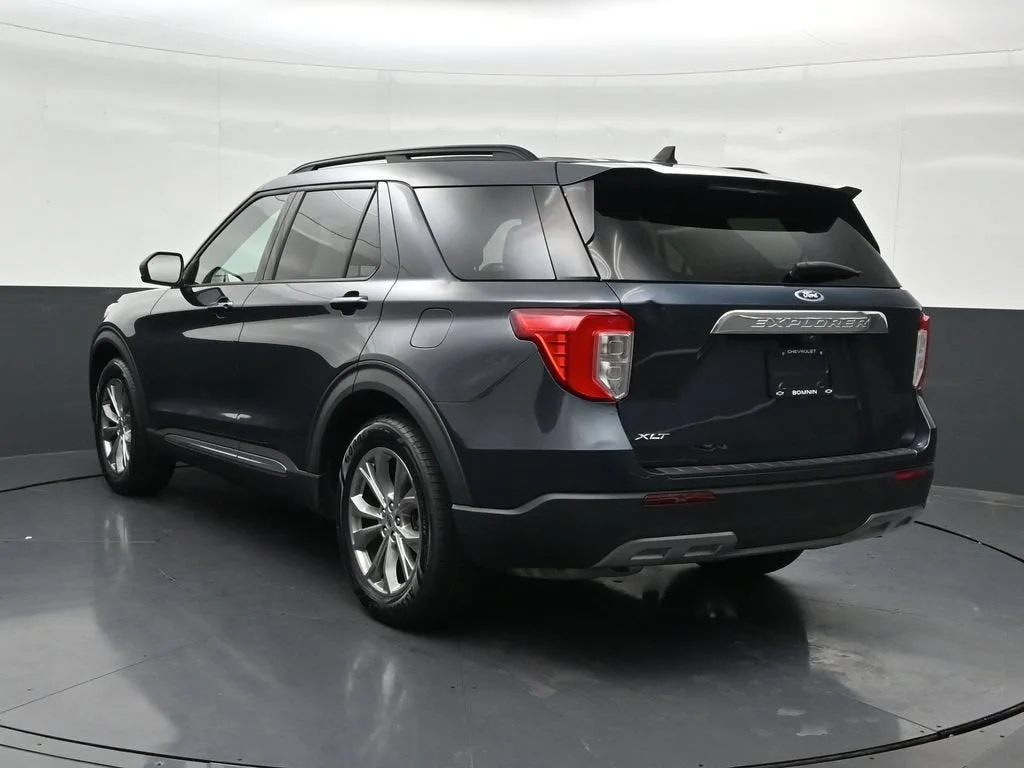 2022 Ford Explorer XLT photo 3