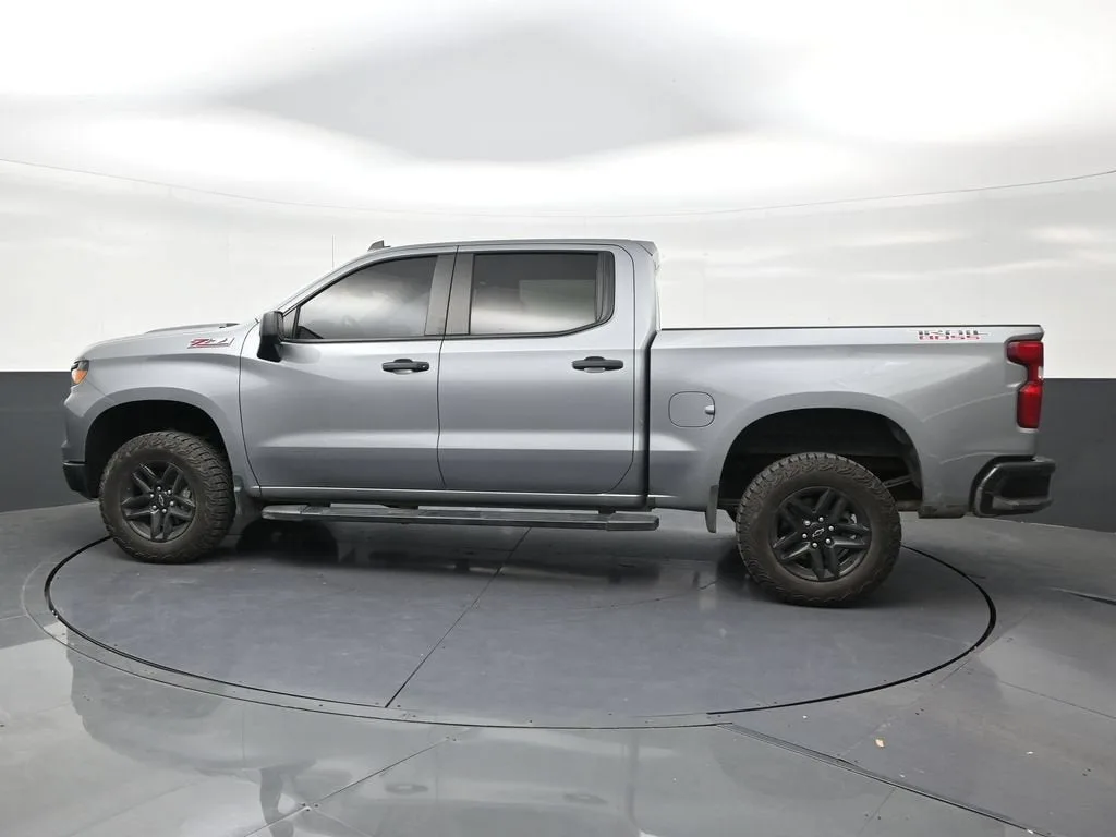 2024 Chevrolet Silverado 1500 Custom Trail Boss photo 2