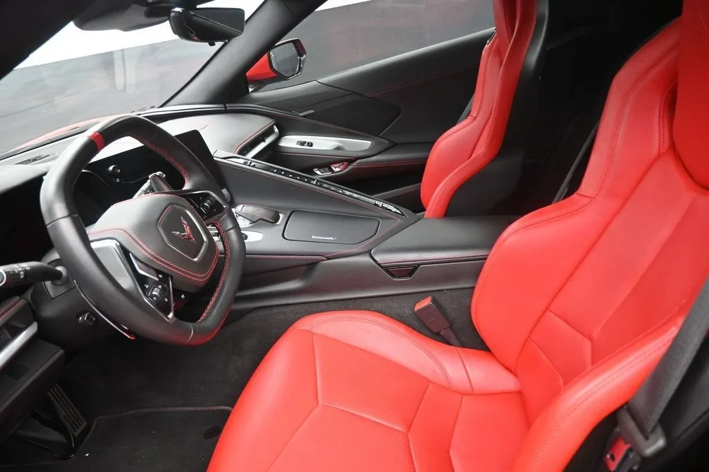 2025 Chevrolet Corvette Stingray 1LT photo 12