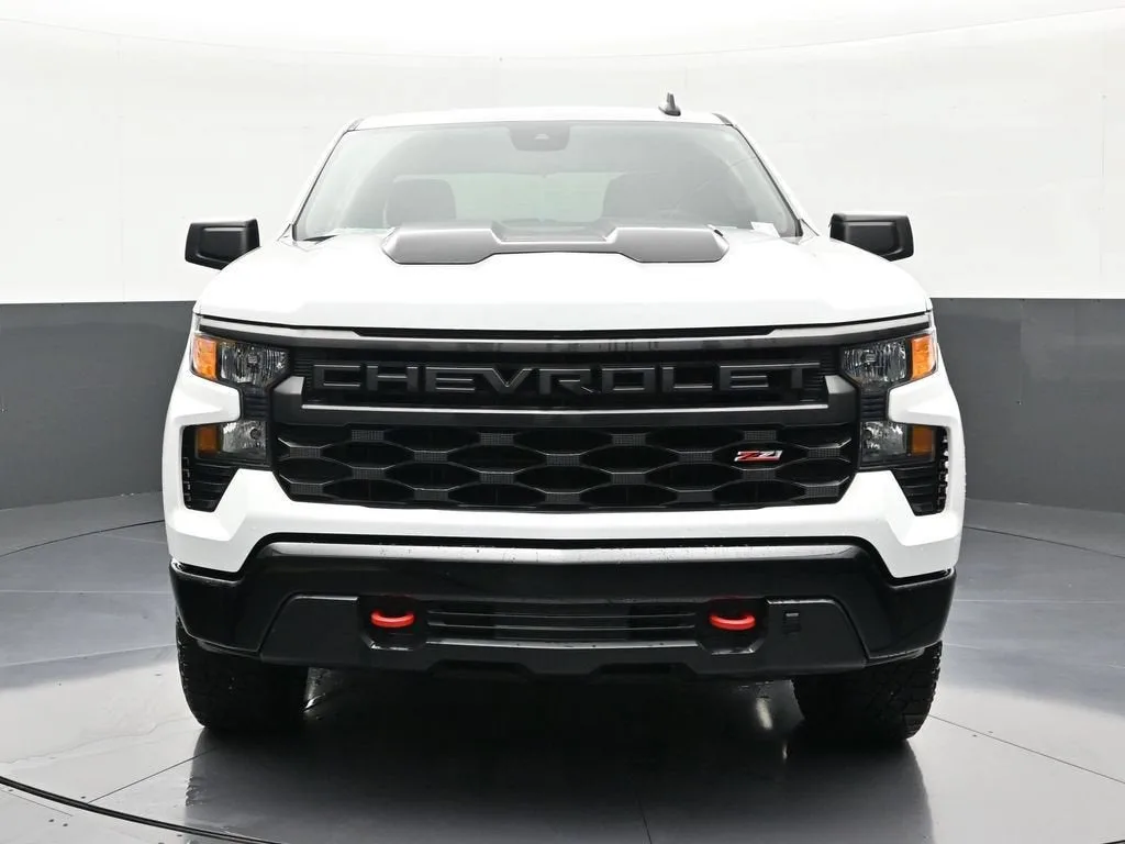 2024 Chevrolet Silverado 1500 Custom Trail Boss photo 8