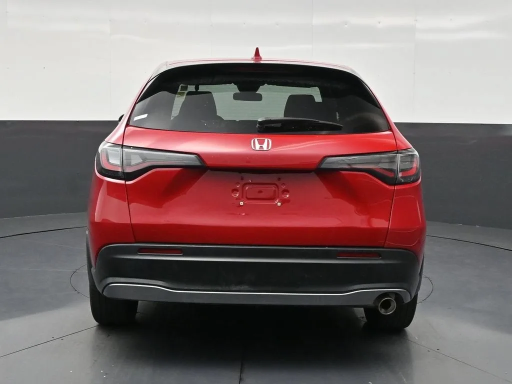 2025 Honda HR-V 2WD Sport photo 4
