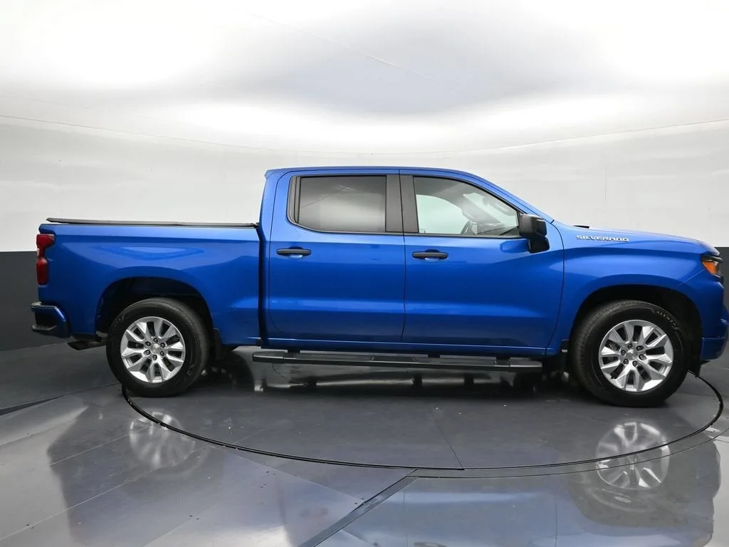 2023 Chevrolet Silverado 1500 Custom photo 6