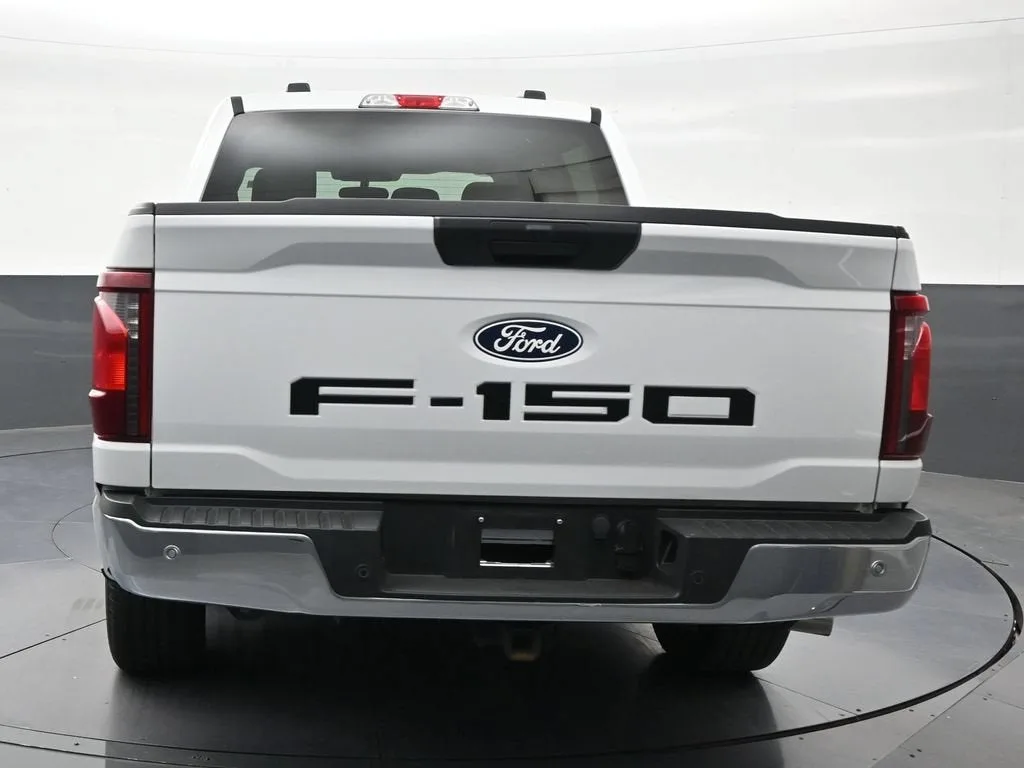 2025 Ford F-150 XLT photo 4