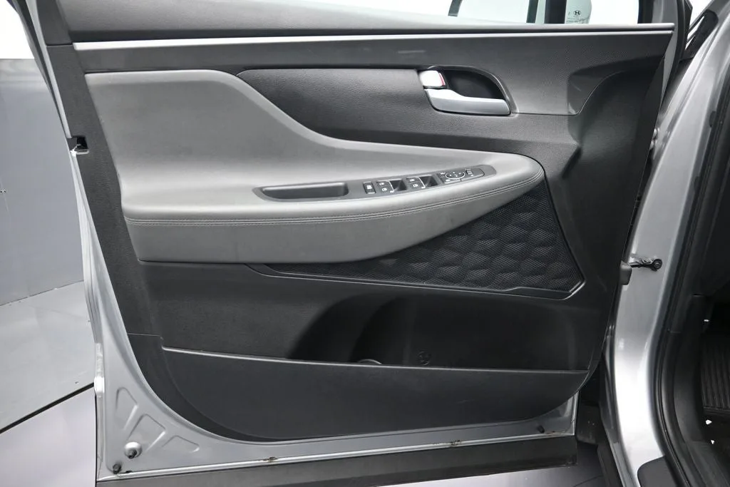 2023 Hyundai Santa Fe SE photo 11