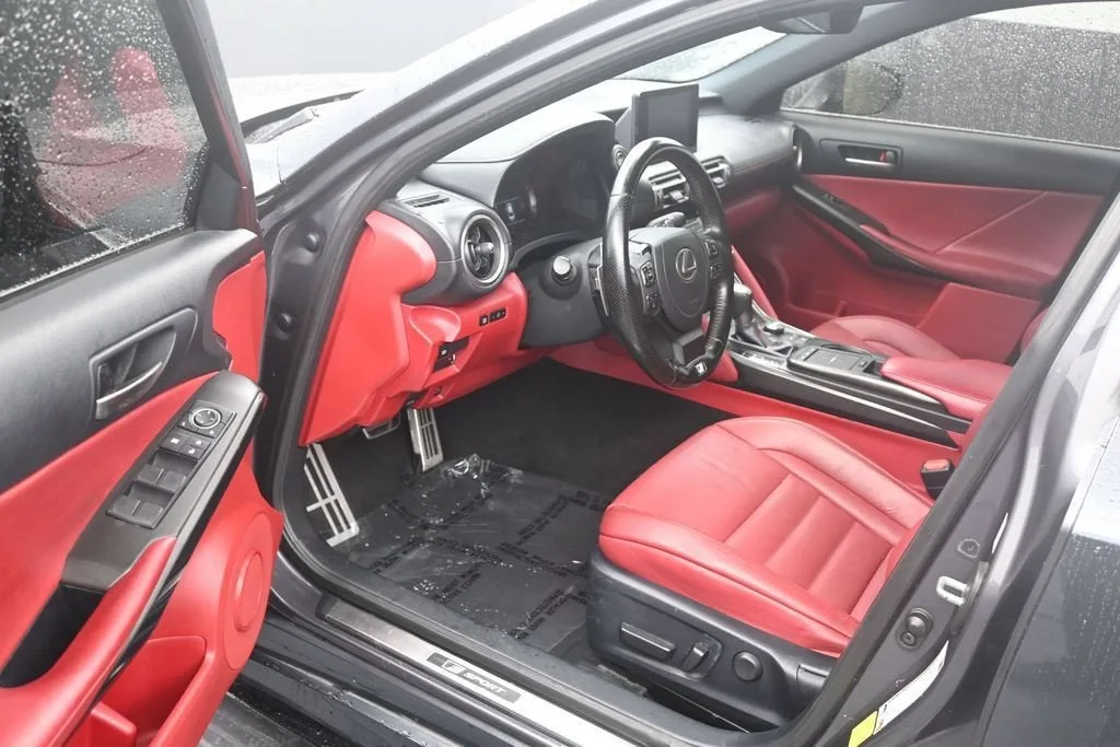 2021 Lexus IS 350 F SPORT photo 10