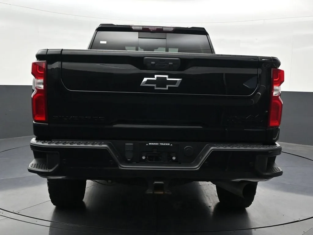 2024 Chevrolet Silverado 2500 HD High Country photo 4