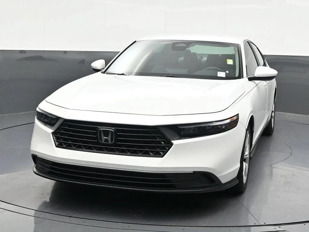 2023 Honda Accord LX photo 8
