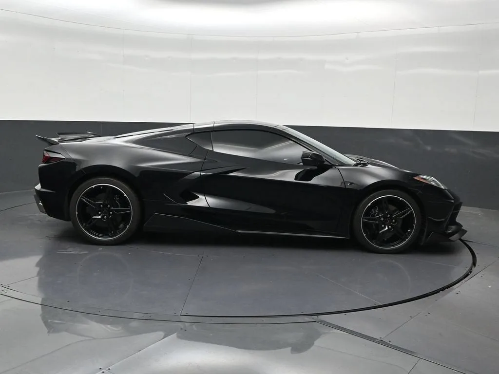 2024 Chevrolet Corvette Stingray 1LT photo 7