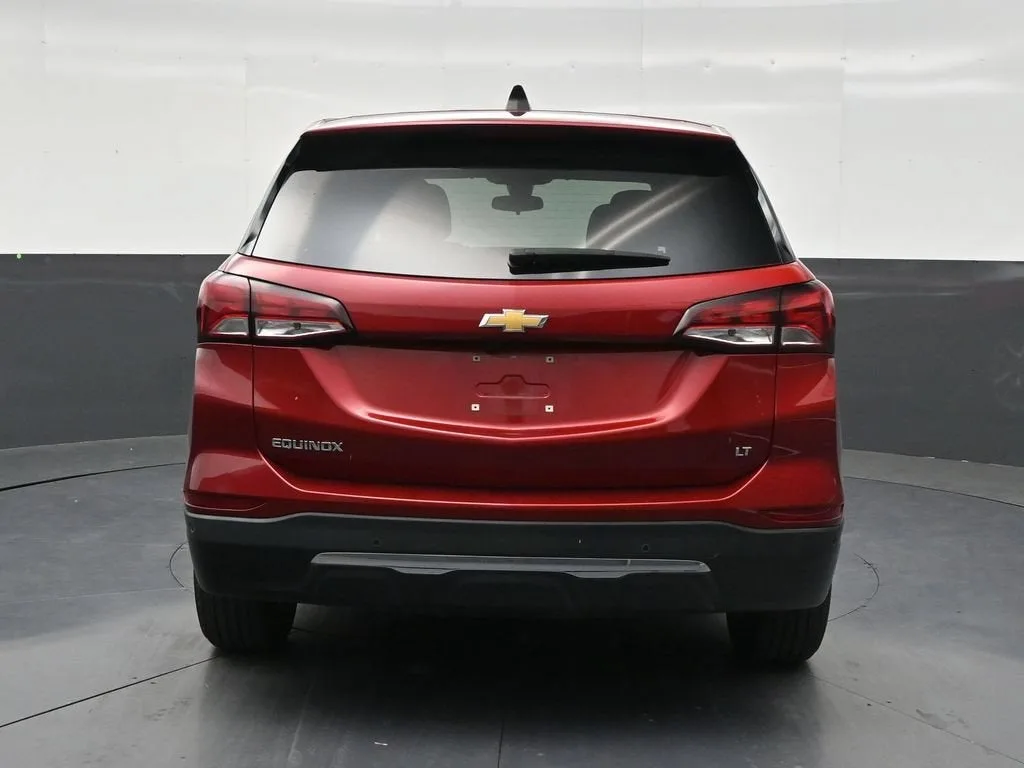 2024 Chevrolet Equinox LT photo 4