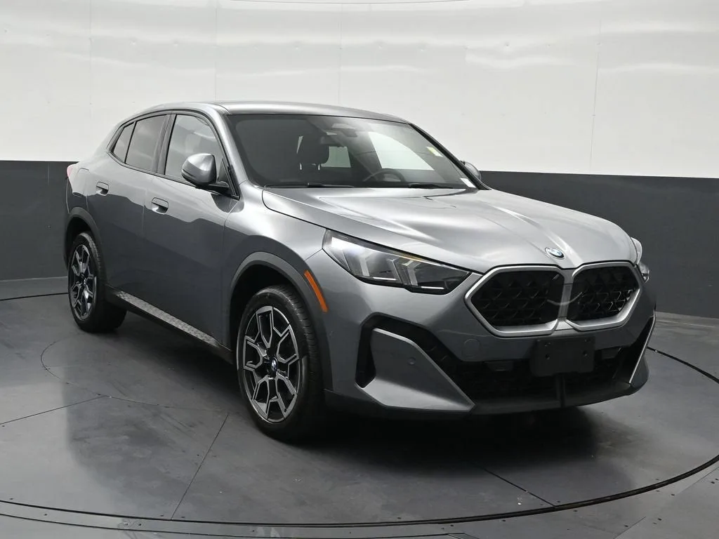 2025 BMW X2 xDrive28i photo 8