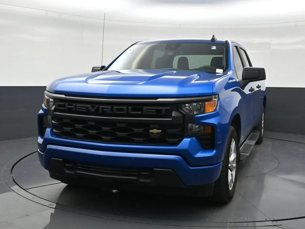 2022 Chevrolet Silverado 1500 Custom photo 8