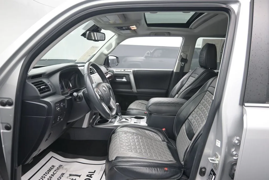 2024 Toyota 4Runner Limited photo 10