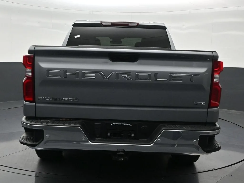 2024 Chevrolet Silverado 1500 LTZ photo 4
