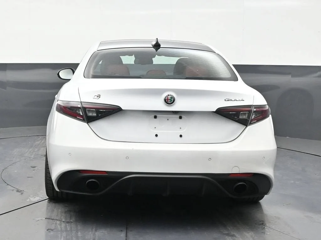 2024 Alfa Romeo Giulia Veloce photo 4