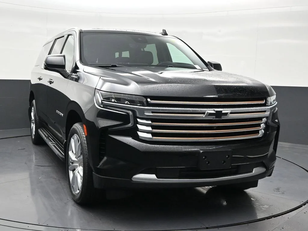 2024 Chevrolet Suburban High Country photo 8