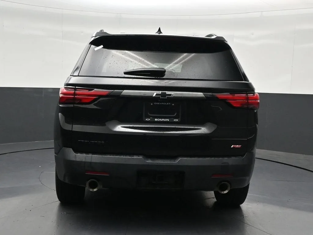 2023 Chevrolet Traverse RS photo 4