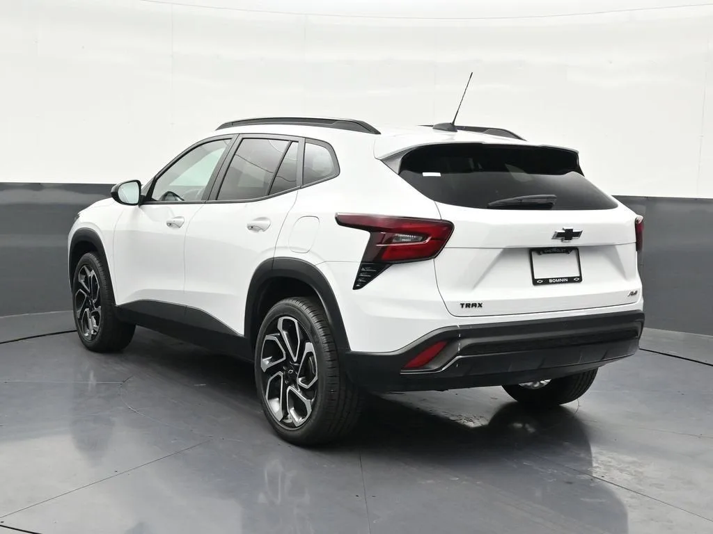 2025 Chevrolet Trax 2RS photo 3