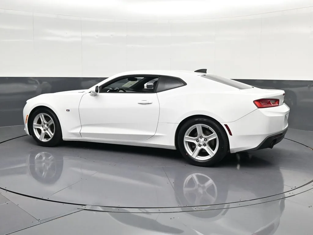 2018 Chevrolet Camaro 1LS photo 8