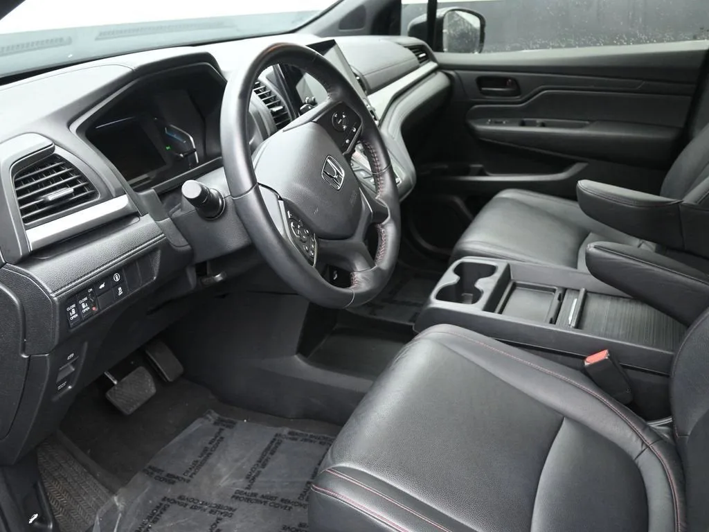 2024 Honda Odyssey Sport photo 10