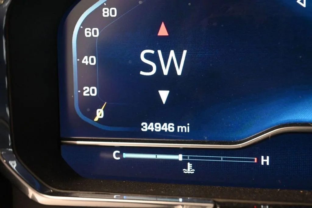 2025 Chevrolet Silverado 1500 High Country photo 10