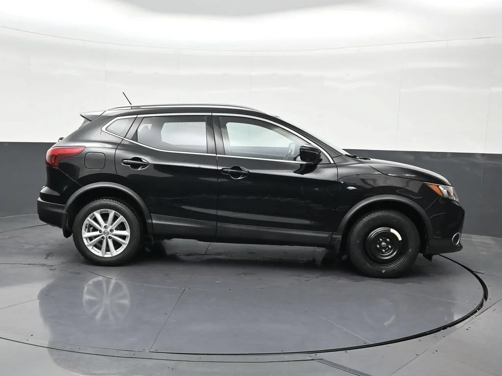 2018 Nissan Rogue Sport SV photo 7