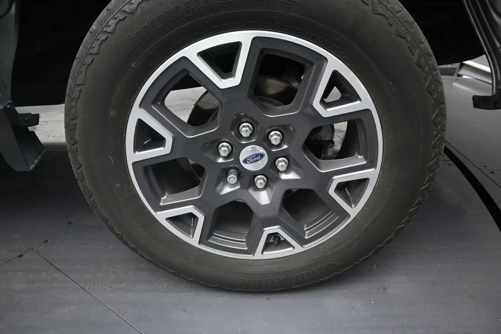 2024 Ford F-150 STX photo 10