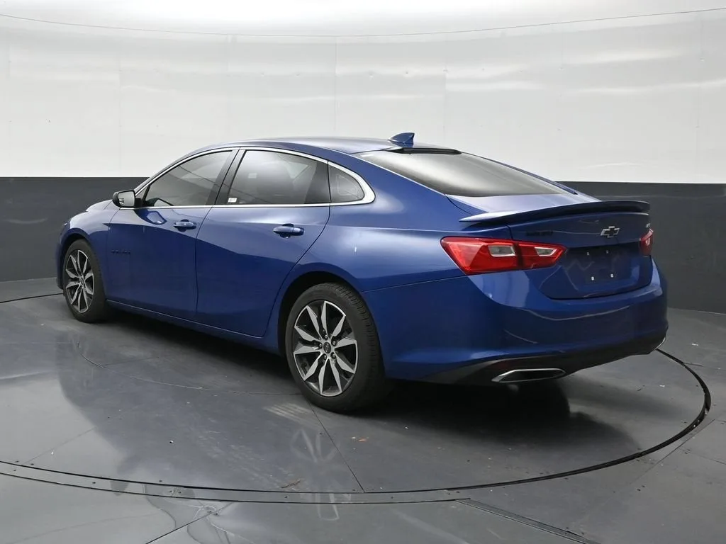 2023 Chevrolet Malibu RS photo 3