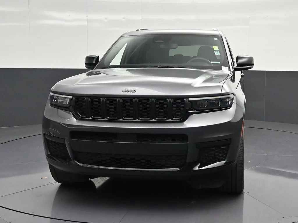 2023 Jeep Grand Cherokee L Altitude photo 6