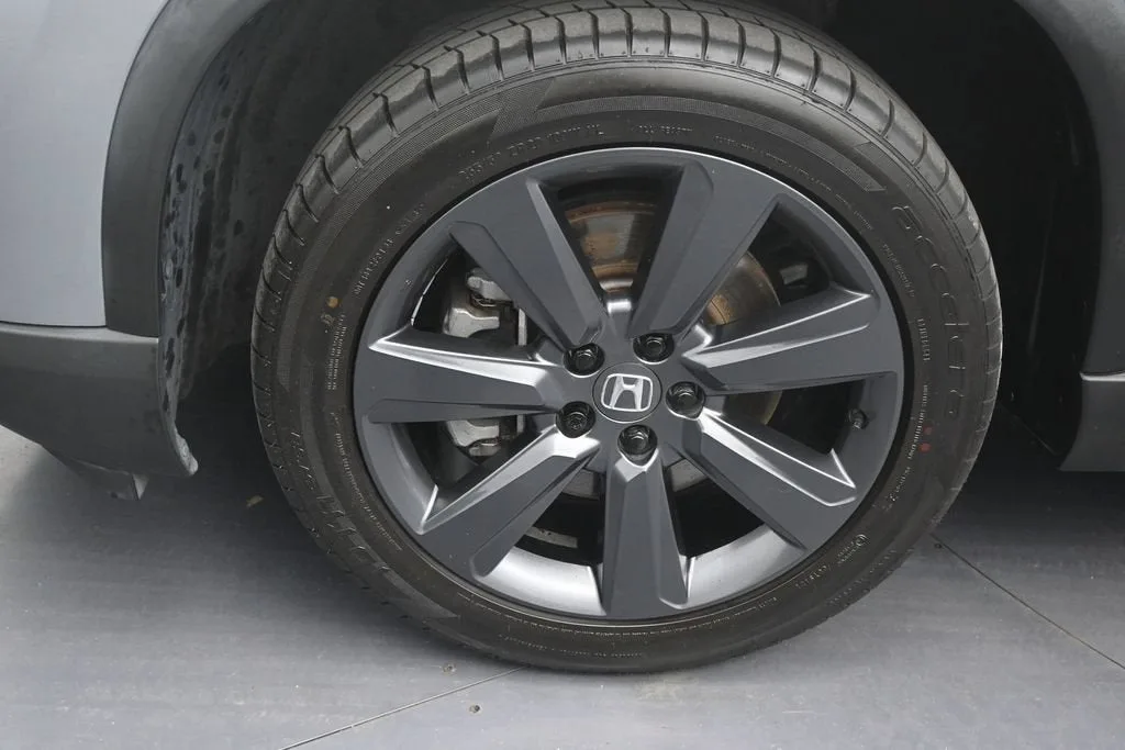 2025 Honda Pilot Sport photo 9