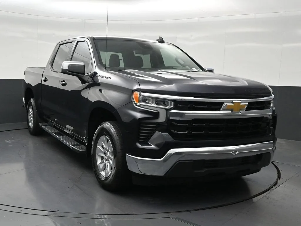 2023 Chevrolet Silverado 1500 LT photo 8