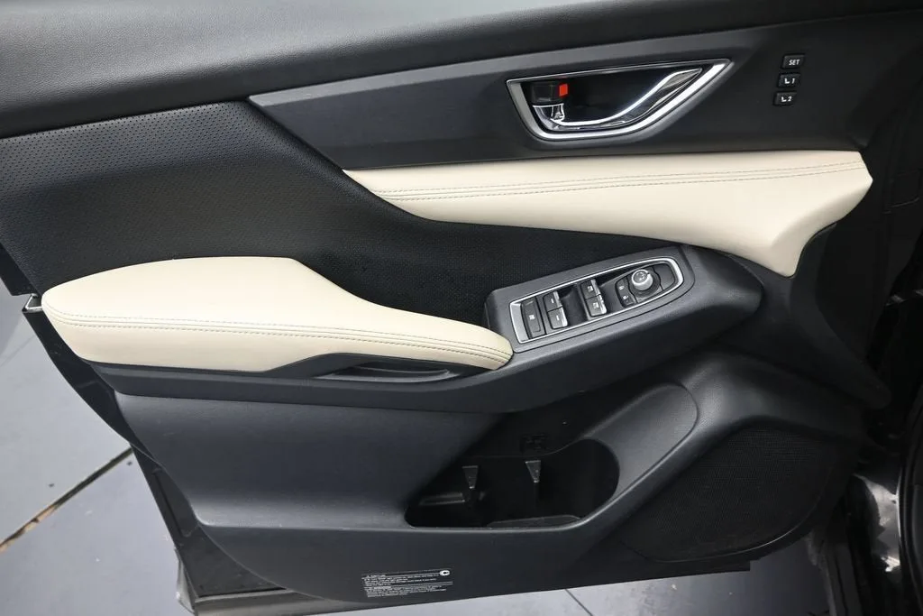 2019 Subaru Ascent Limited photo 11