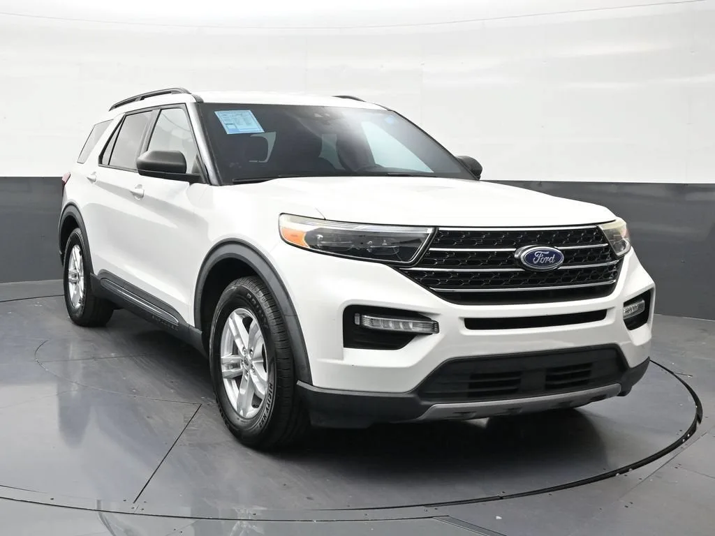 2020 Ford Explorer XLT photo 7