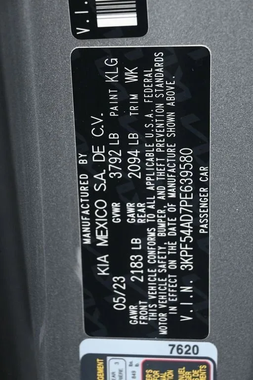 2023 Kia Forte GT-Line photo 9