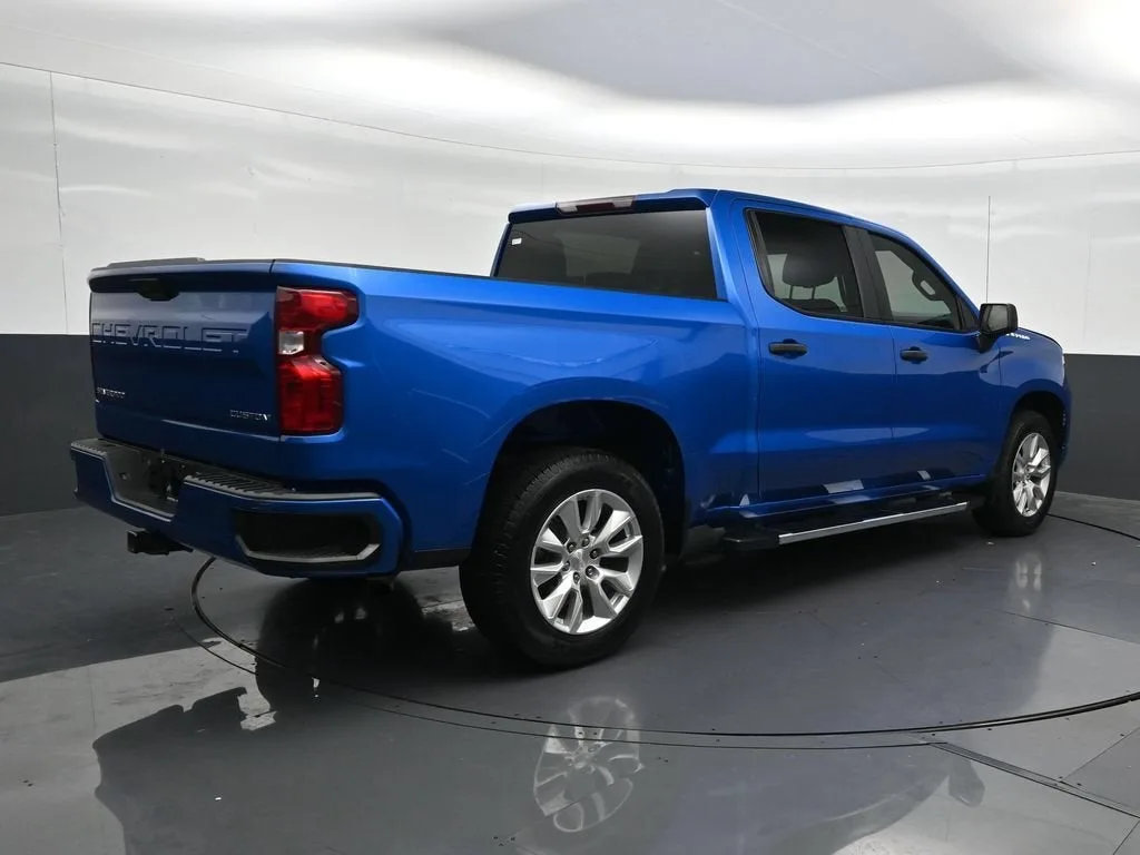 2024 Chevrolet Silverado 1500 Custom photo 5