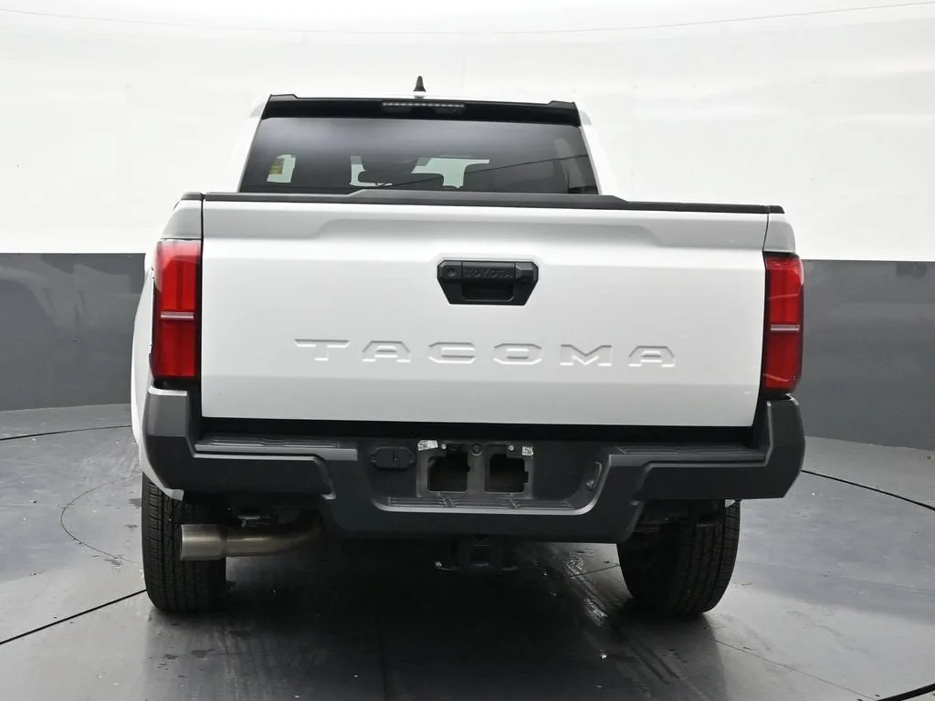 2024 Toyota Tacoma SR photo 4