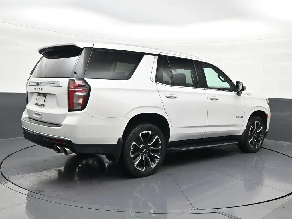 2022 Chevrolet Tahoe High Country photo 5