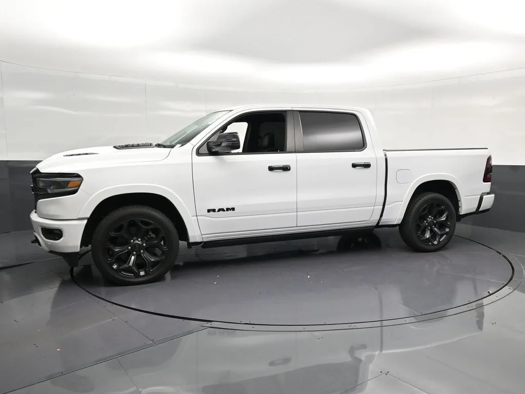 2024 RAM 1500 Limited photo 7
