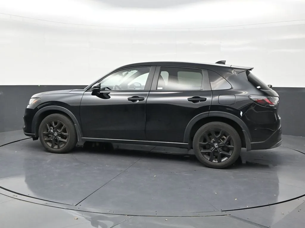 2024 Honda HR-V 2WD Sport photo 2