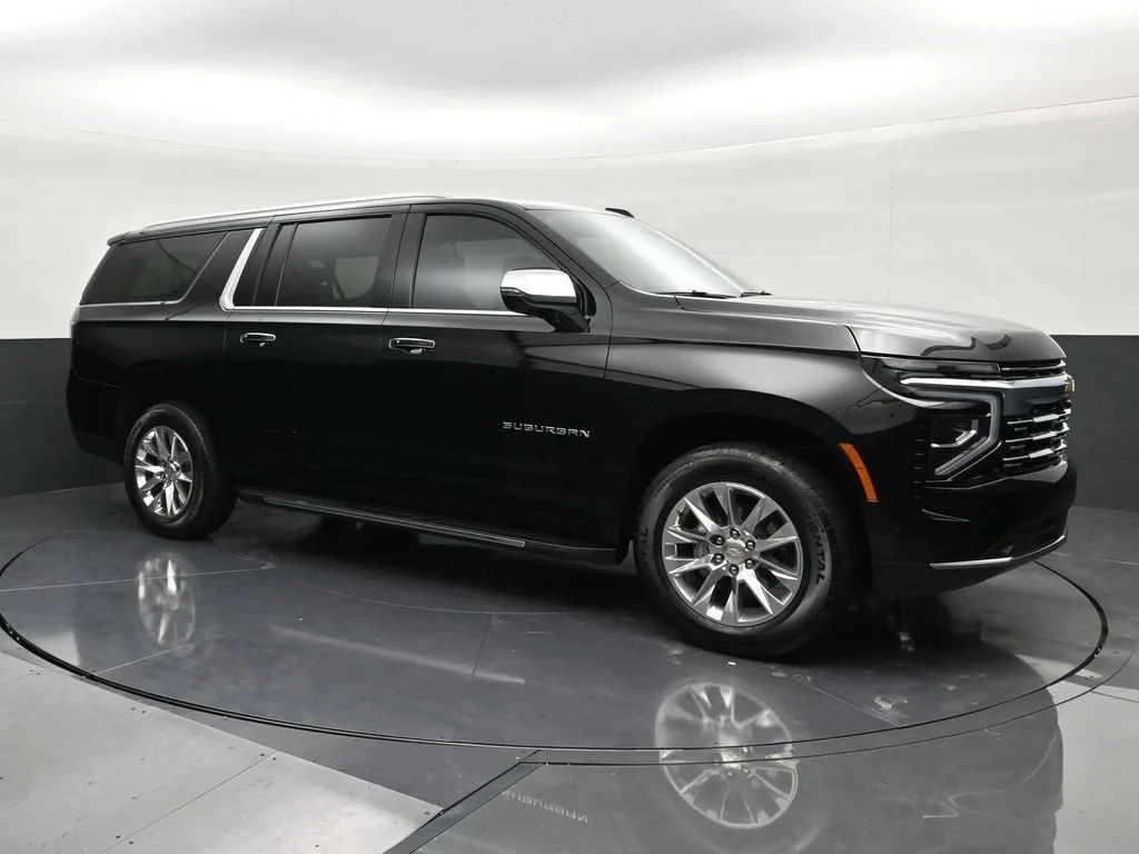 2026 Chevrolet Suburban Premier photo 7