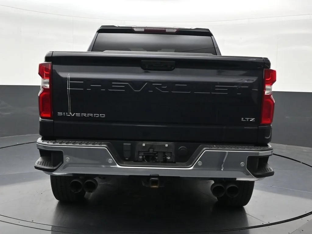 2023 Chevrolet Silverado 1500 LTZ photo 4