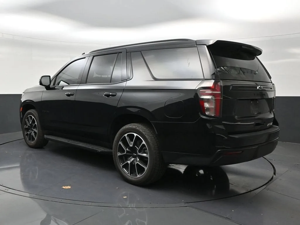 2023 Chevrolet Tahoe RST photo 3