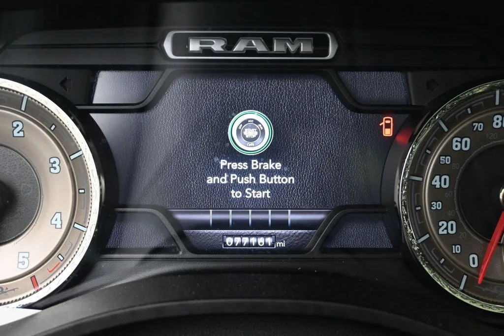 2020 RAM 1500 Limited photo 11