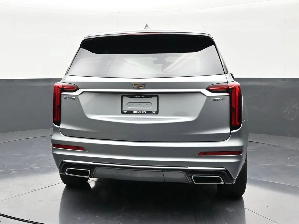2023 Cadillac XT6 Luxury photo 4