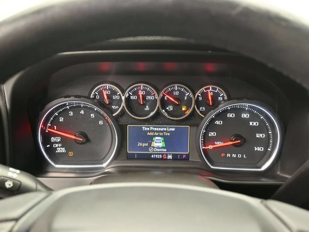 2021 Chevrolet Silverado 1500 RST photo 11