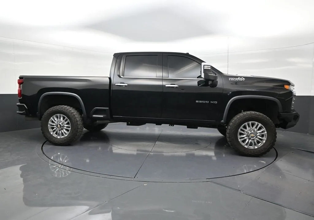 2021 Chevrolet Silverado 2500 HD High Country photo 6