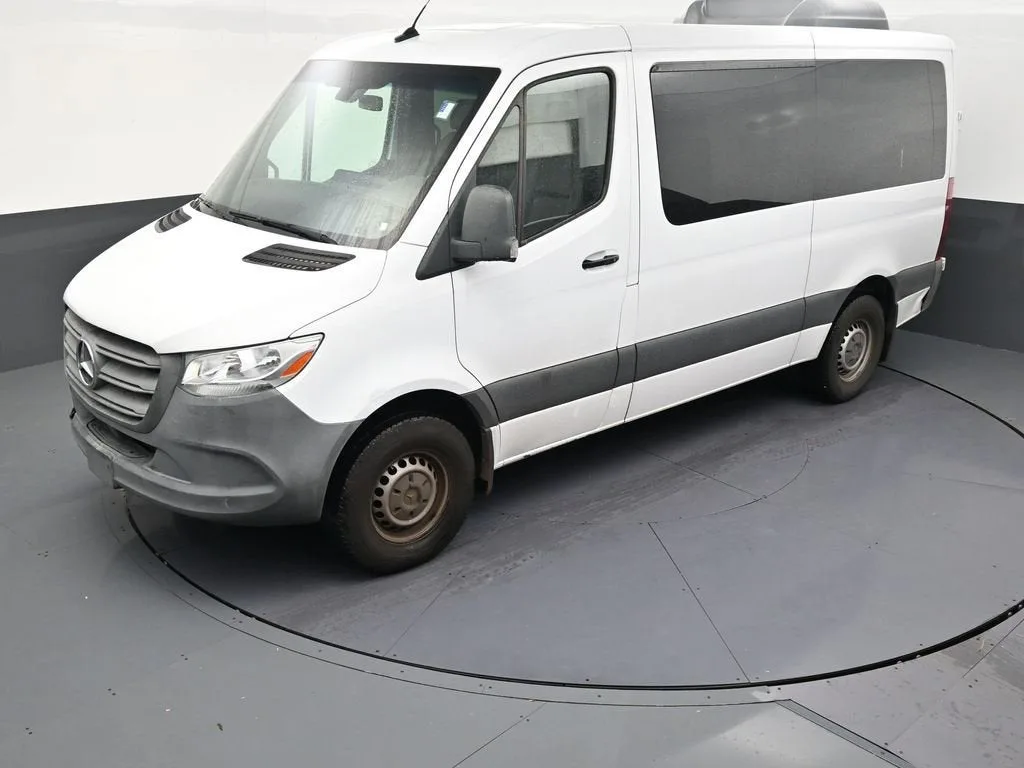 2020 Mercedes-Benz Sprinter 2500 Standard Roof I4 photo 11